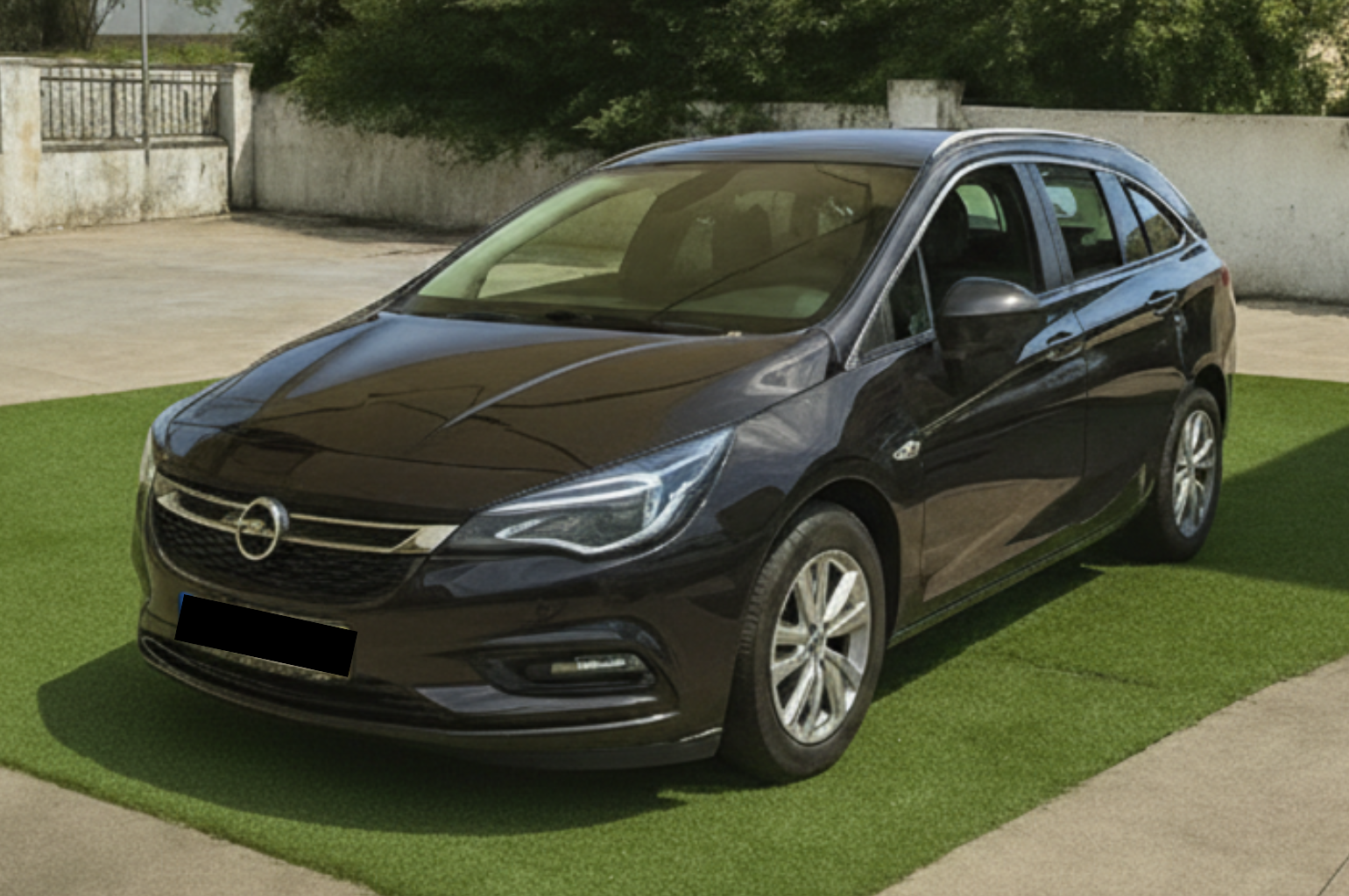 Opel / Astra 1.5 CDTI Elegance Start/Stop